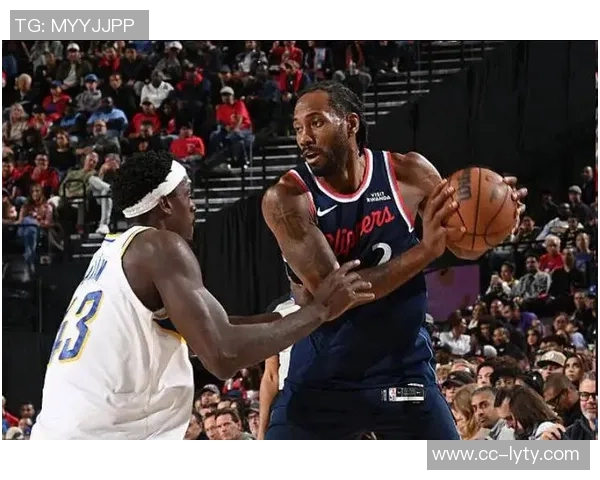 小里分析快船进攻体系雷迪克无球跑位提升球队活力